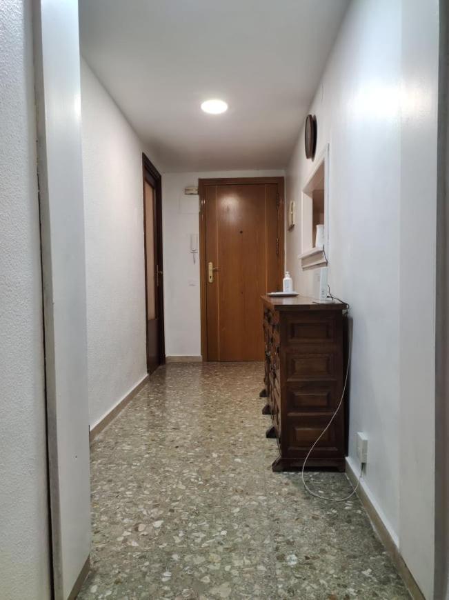 35-3- Комната В Квартире Для Семьи От 1 До 4 Человек В Центре Аликанте Alicante Bagian luar foto
