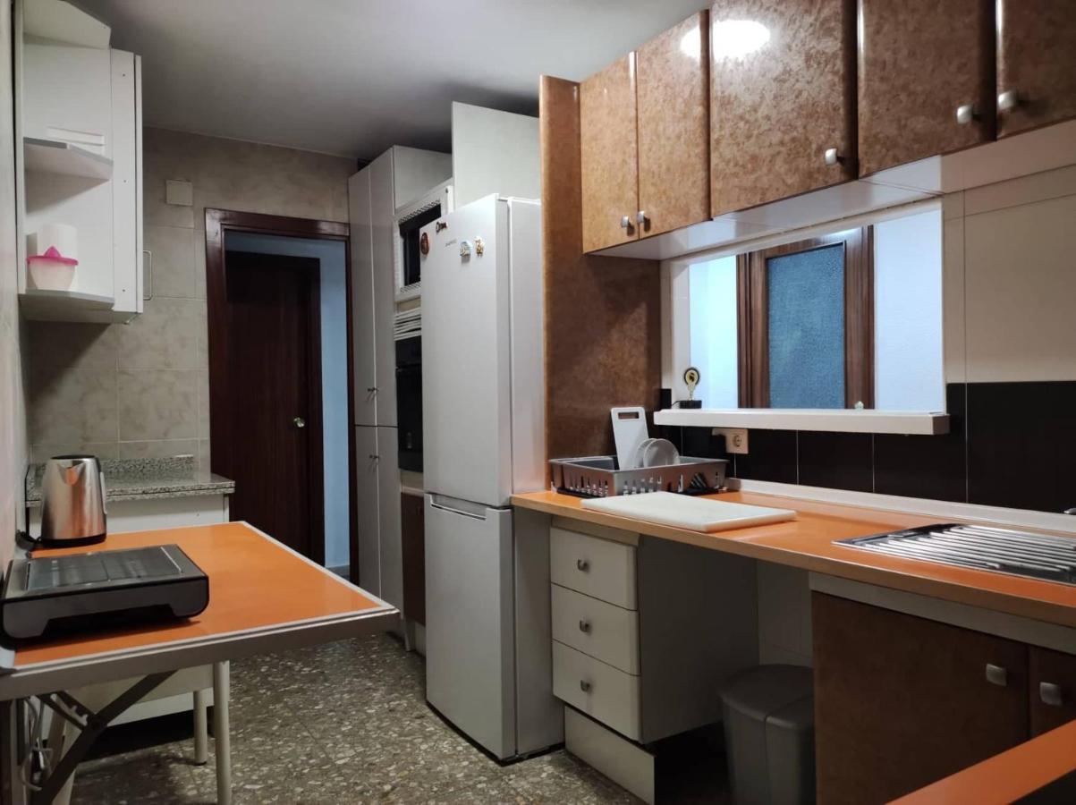 35-3- Комната В Квартире Для Семьи От 1 До 4 Человек В Центре Аликанте Alicante Bagian luar foto
