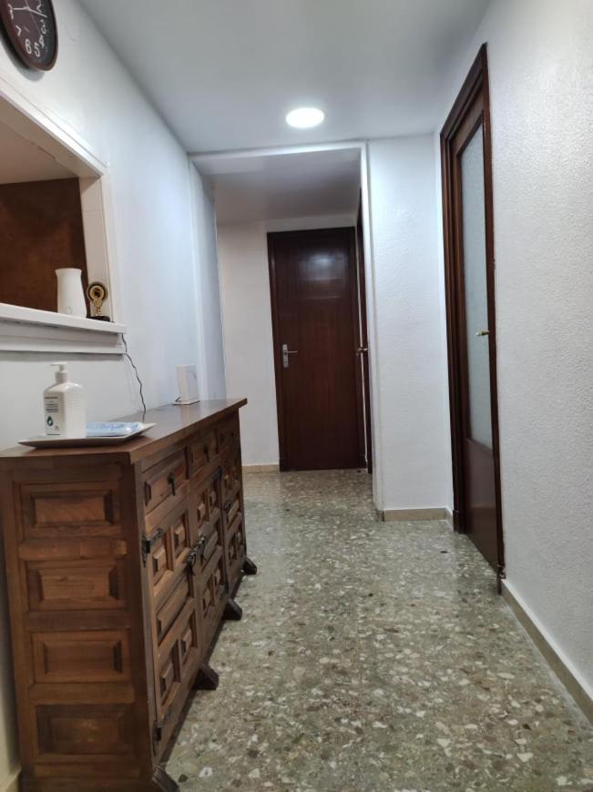 35-3- Комната В Квартире Для Семьи От 1 До 4 Человек В Центре Аликанте Alicante Bagian luar foto